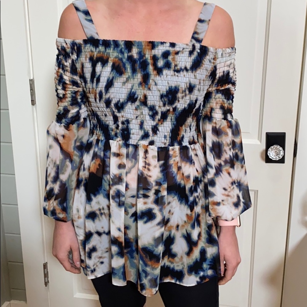 BCBG BLOUSE